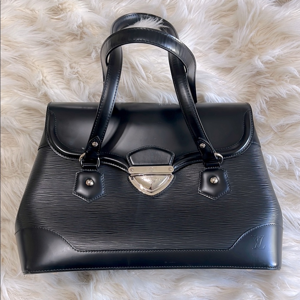 Louis Vuitton Epi bagatelle GM black